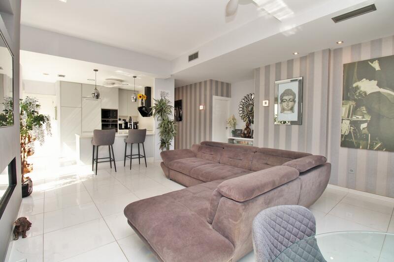 4 bedroom Villa for sale