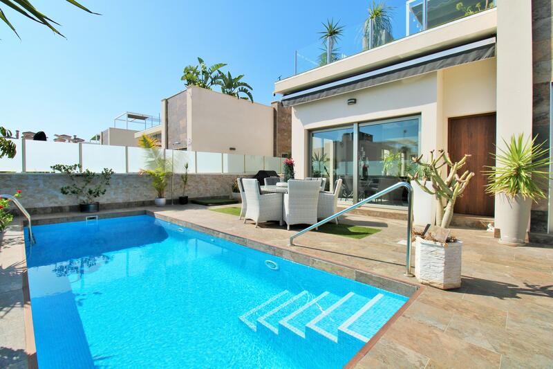 4 bedroom Villa for sale