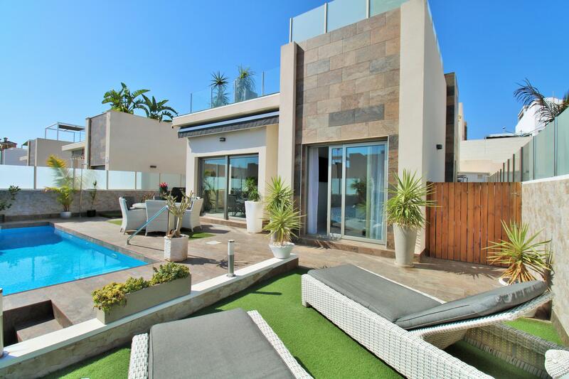 4 bedroom Villa for sale
