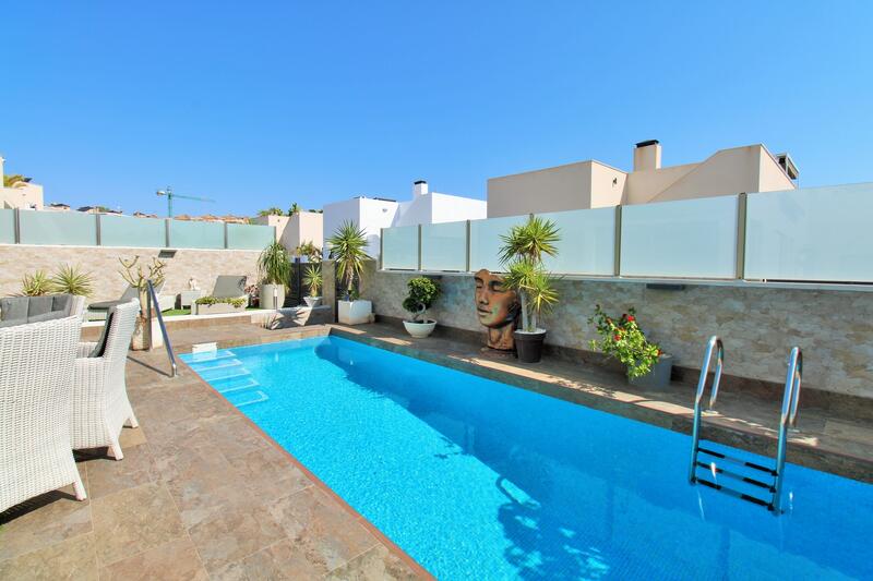 4 bedroom Villa for sale