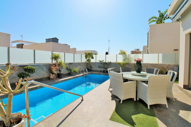 4 bedroom Villa for sale