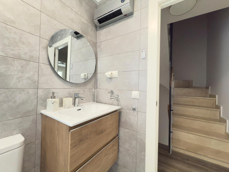 3 bedroom Townhouse for Long Term Rent