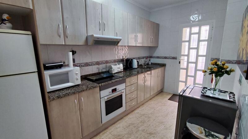3 спальная комната вилла продается
