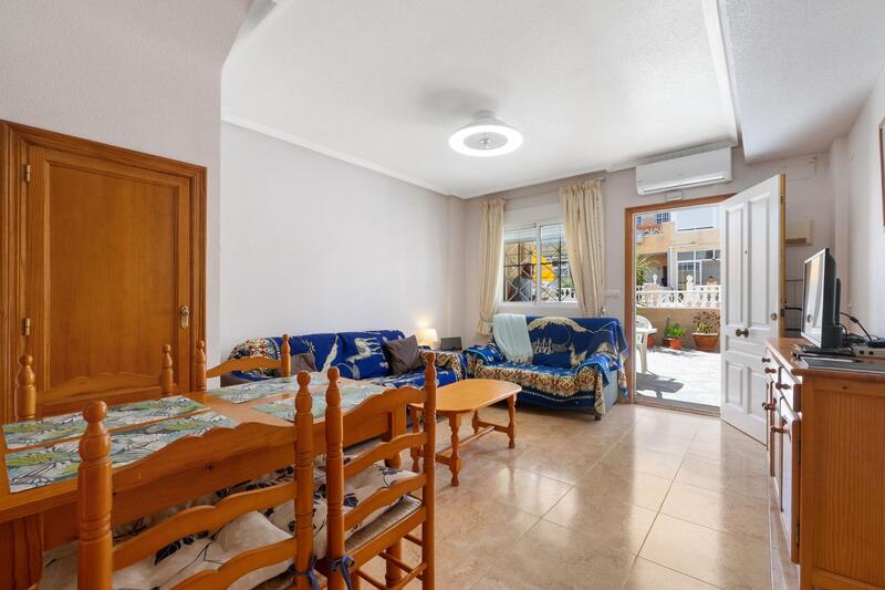 2 bedroom Townhouse for sale