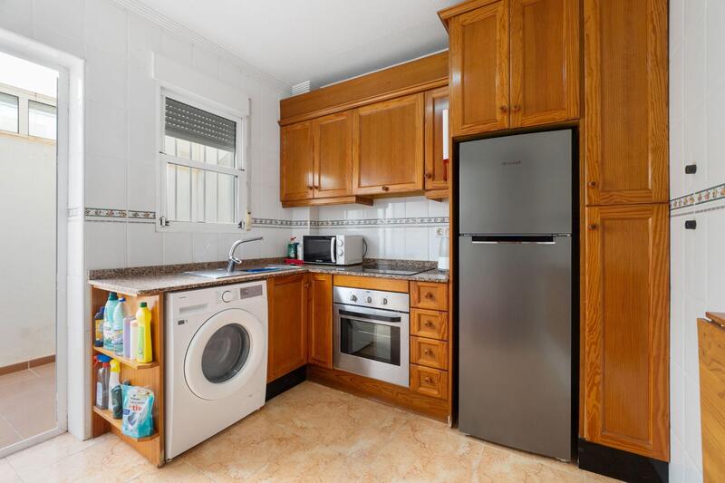 2 bedroom Townhouse for sale