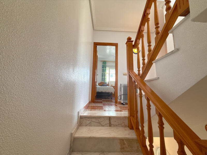 3 Schlafzimmer Stadthaus zu verkaufen