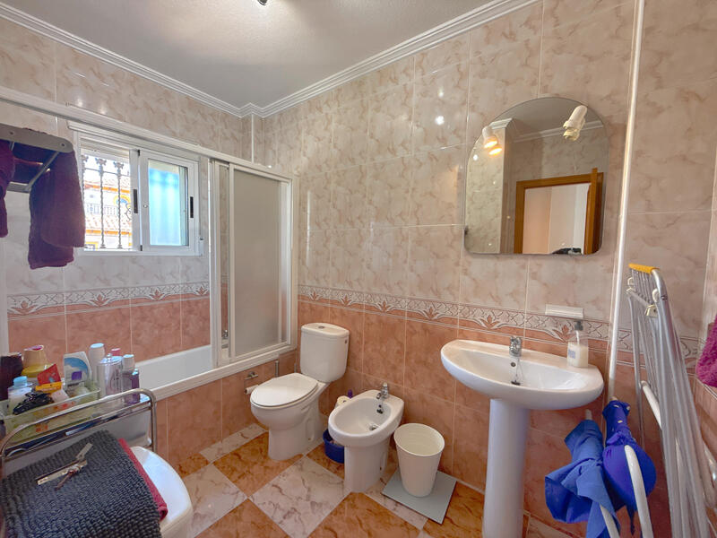 3 Schlafzimmer Stadthaus zu verkaufen