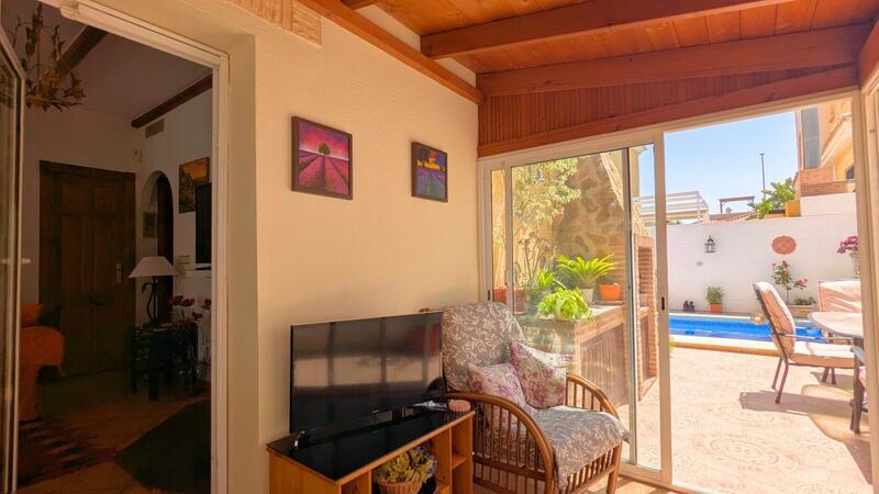 2 Cuarto Villa en venta