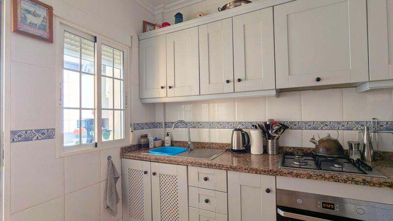 2 Cuarto Villa en venta