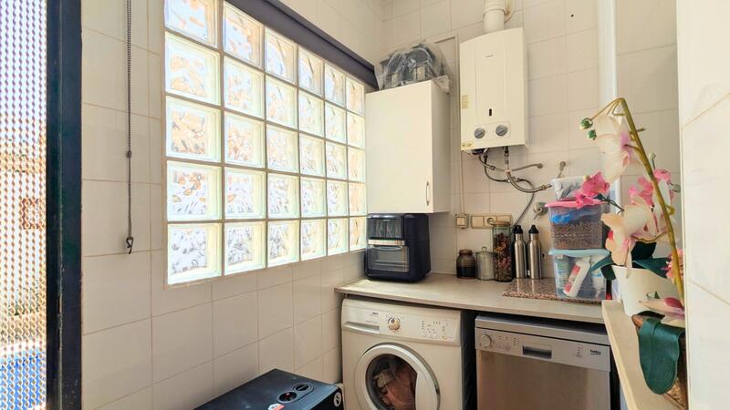 2 Cuarto Villa en venta