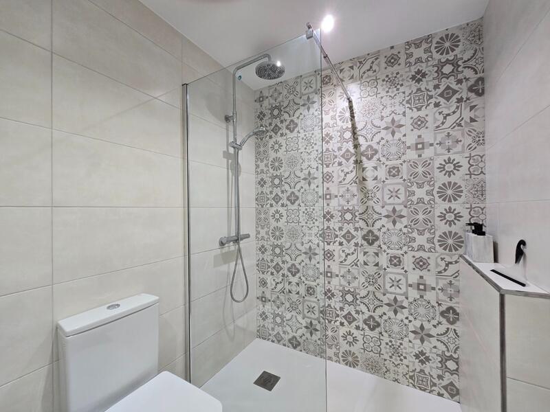 2 slaapkamer Appartement Te koop