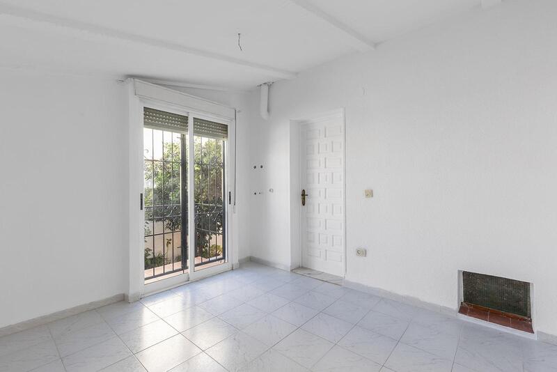 3 bedroom Townhouse for sale