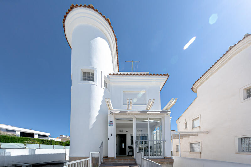 4 Schlafzimmer Villa zu verkaufen