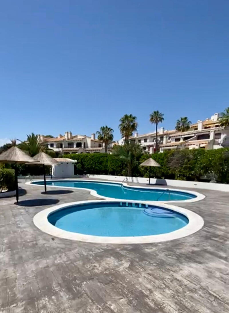 2 Cuarto Villa en venta