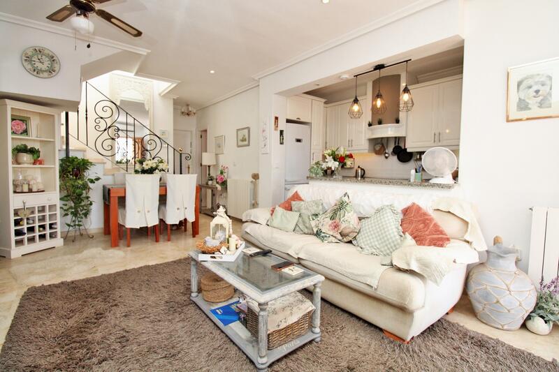 3 bedroom Townhouse for sale