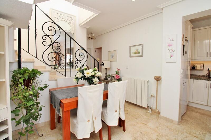 3 bedroom Townhouse for sale