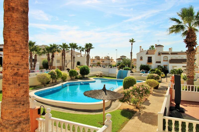 3 bedroom Townhouse for sale