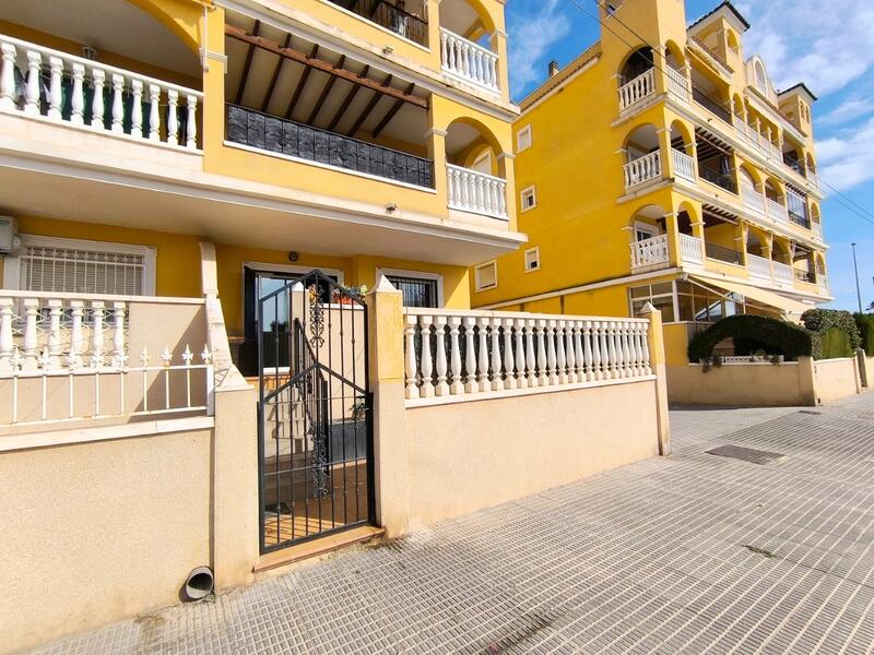 2 slaapkamer Appartement Te koop