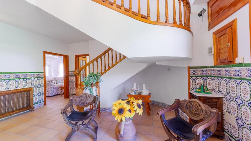 7 bedroom Villa for sale