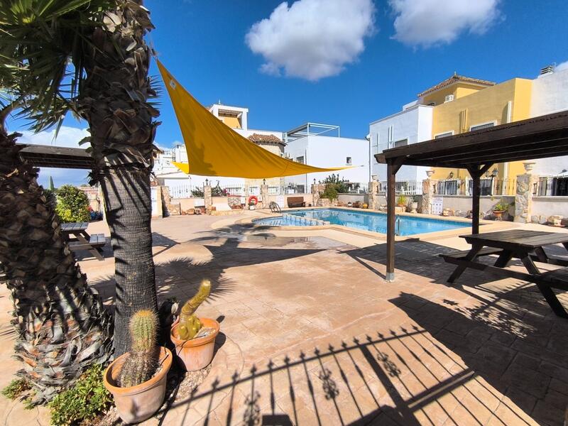 3 bedroom Villa for sale