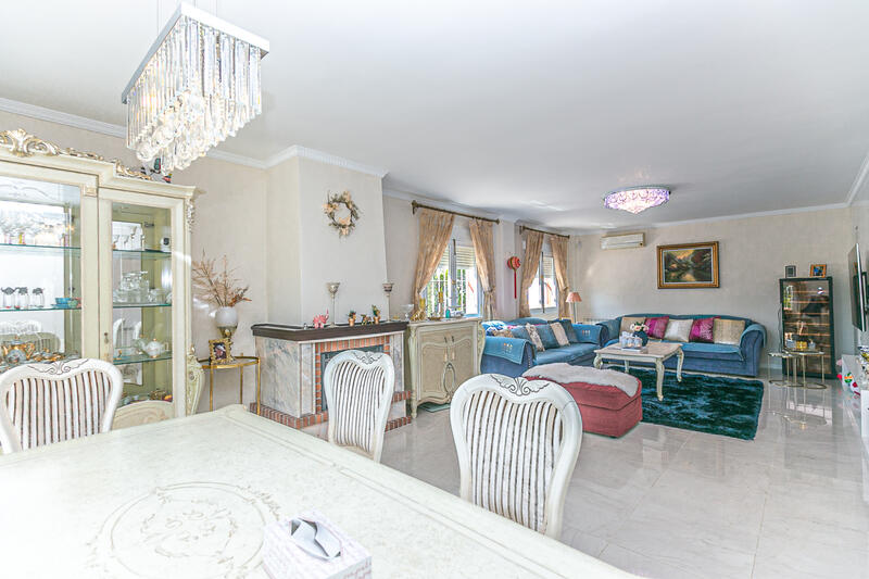 4 bedroom Villa for sale
