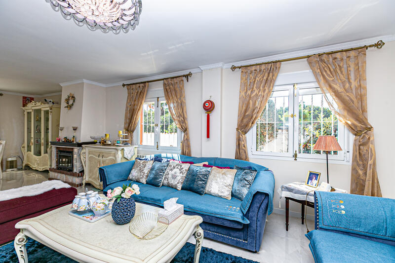 4 bedroom Villa for sale