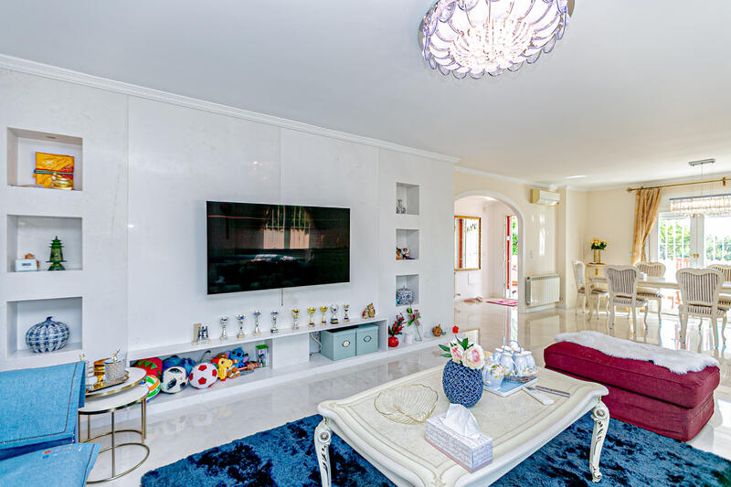 4 bedroom Villa for sale