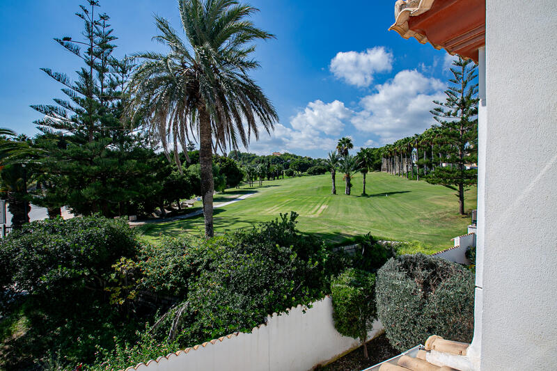 4 bedroom Villa for sale
