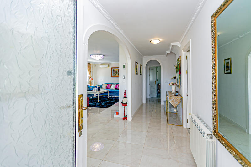 4 bedroom Villa for sale