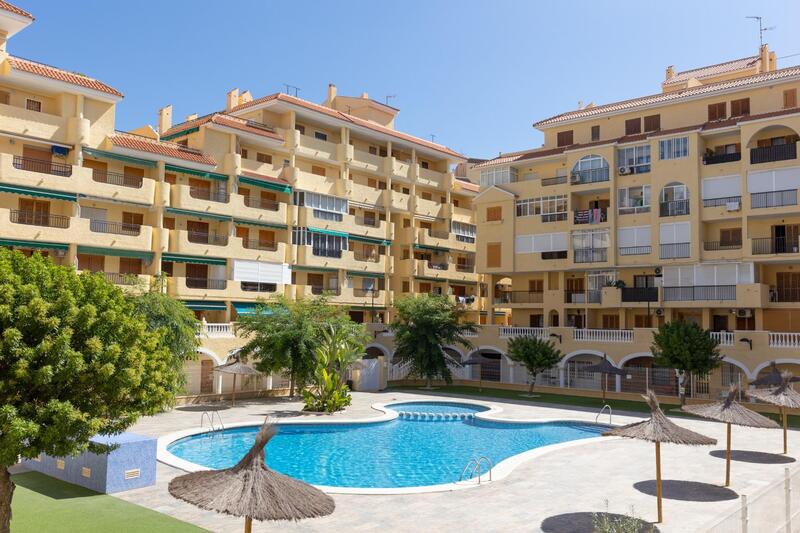 Leilighet til salgs i La Mata, Alicante