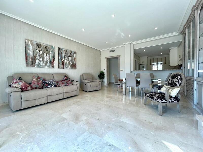 3 bedroom Apartment for sale