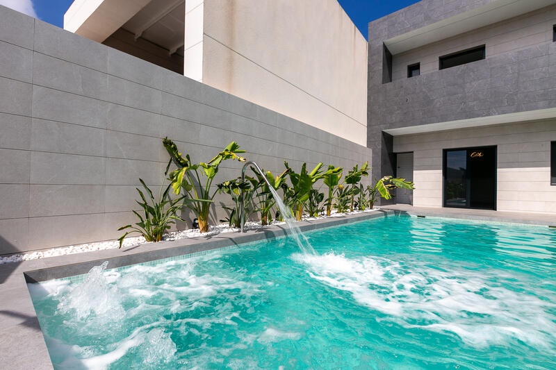 5 chambre Villa à vendre 5 chambre Villa à vendre