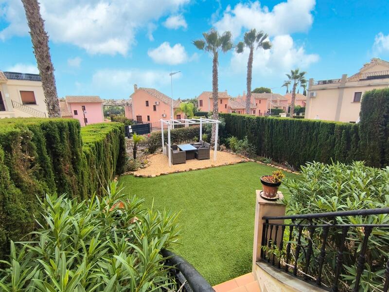 2 Cuarto Villa en venta