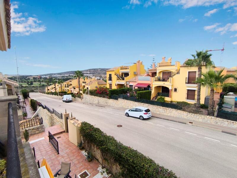 2 Cuarto Villa en venta