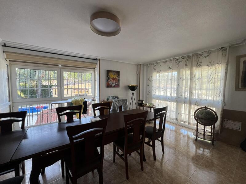 3 Cuarto Villa en venta