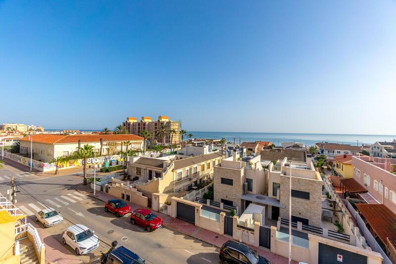 3 bedroom Apartment for sale