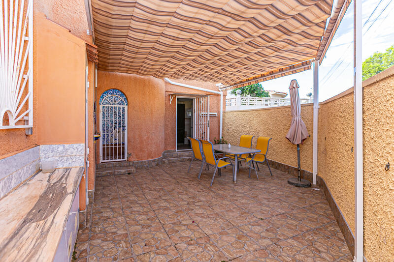 1 bedroom Townhouse for sale