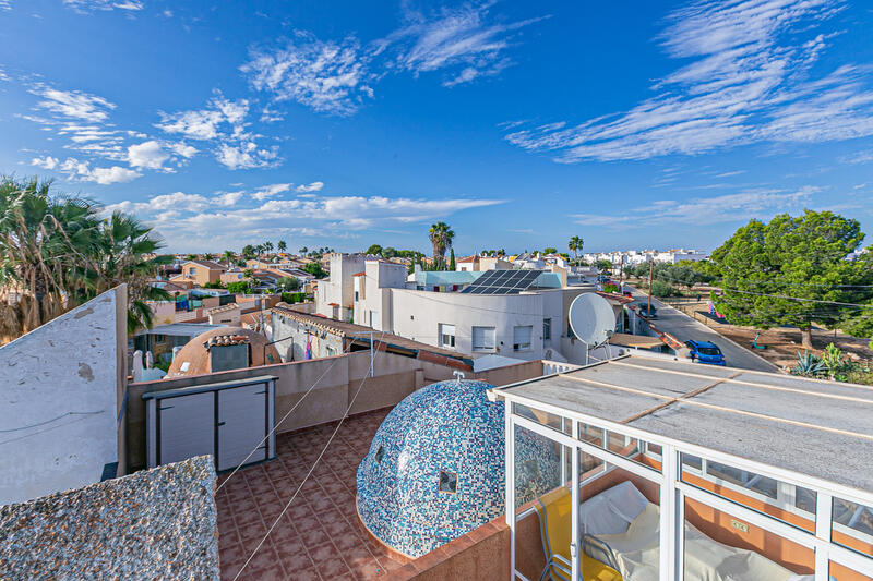 1 bedroom Townhouse for sale
