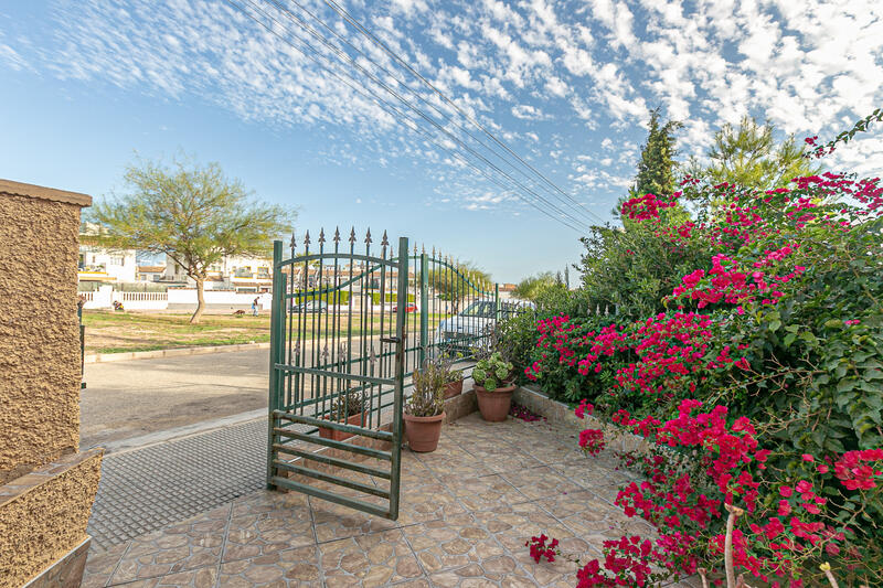 1 bedroom Townhouse for sale