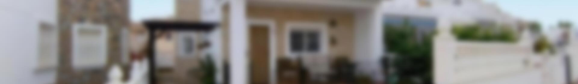 3 slaapkamer Gezinswoning Te koop