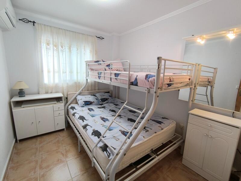 3 slaapkamer Gezinswoning Te koop