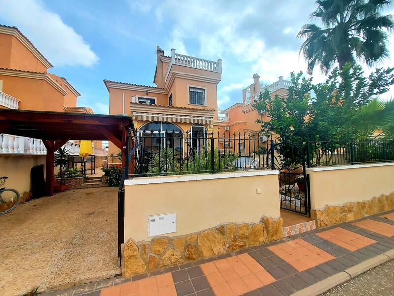 Villa zu verkaufen in Algorfa, Alicante