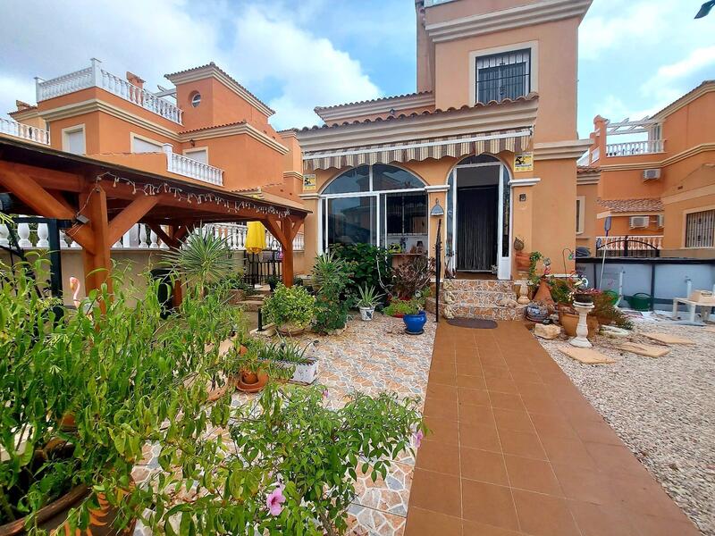3 bedroom Villa for sale