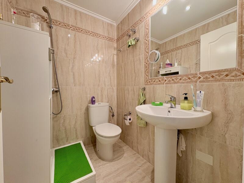 2 Cuarto Villa en venta