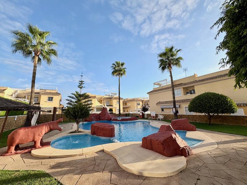 2 Cuarto Villa en venta