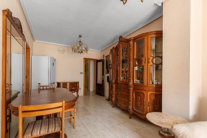 3 спальная комната квартира продается