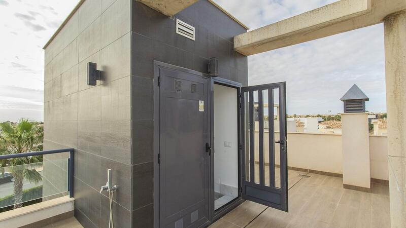 3 спальная комната вилла продается