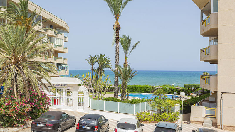 Villa zu verkaufen in Campoamor, Alicante
