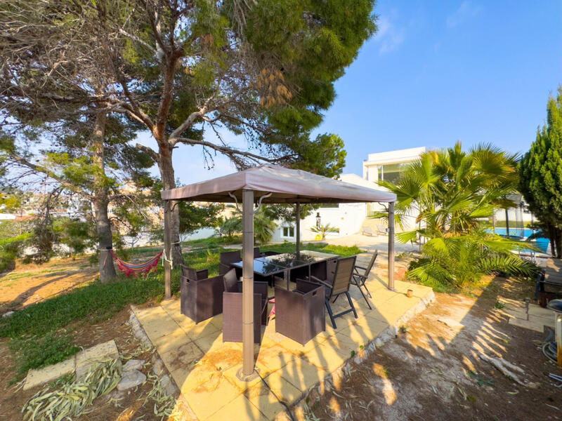 4 bedroom Villa for sale