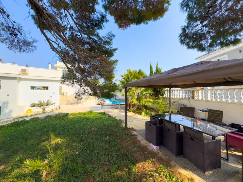 4 bedroom Villa for sale